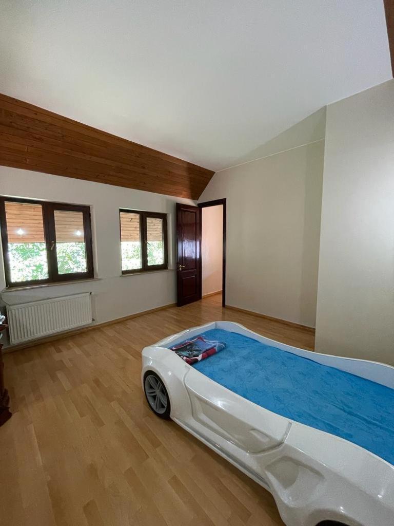 Villa Rare House With Garden Tiflis Exterior foto